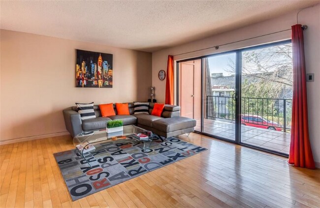 Photo - 4800 N Stanton St