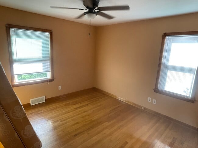 Photo - 3806 Longwood Ave