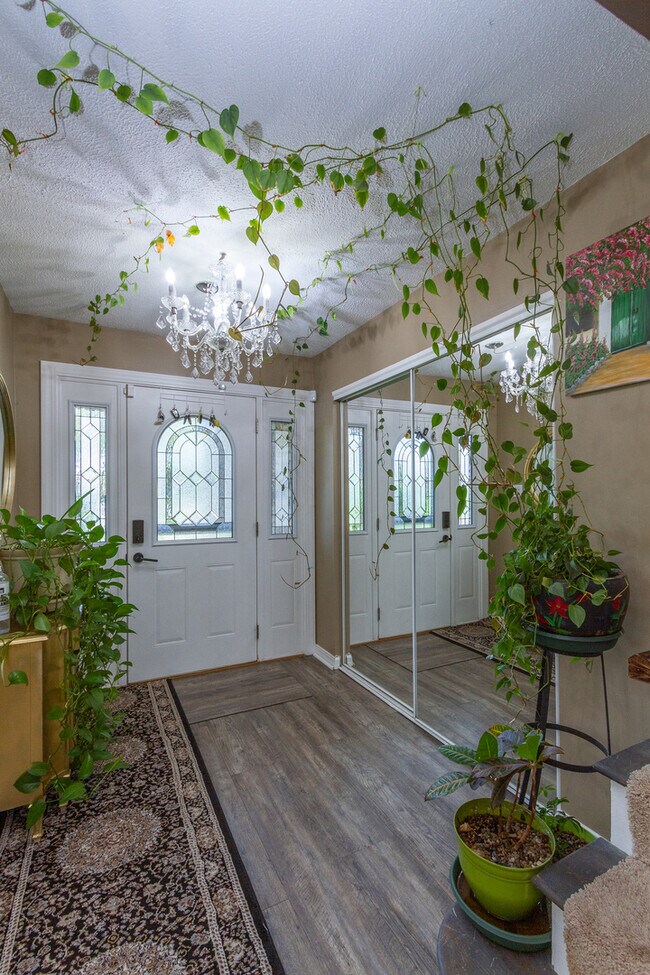 Photo - 1126 Tiverton Ct