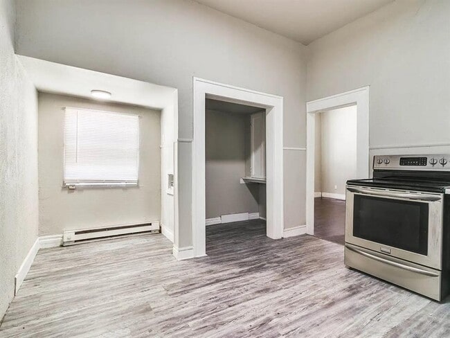 Photo - 1740 NW 11th St Unit A