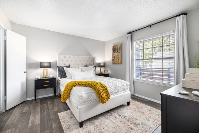 Photo - Flats on Mill