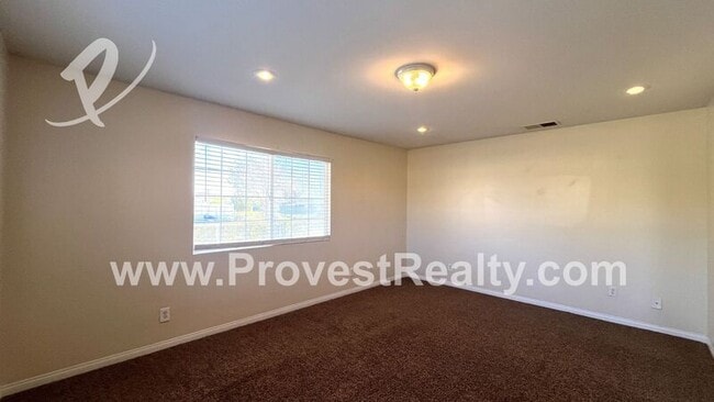 Photo - 16319 Spruce St