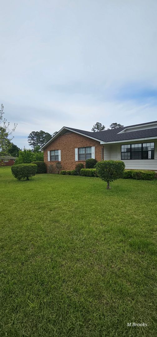 Lowndes County three bedroom home - Lowndes County three bedroom home