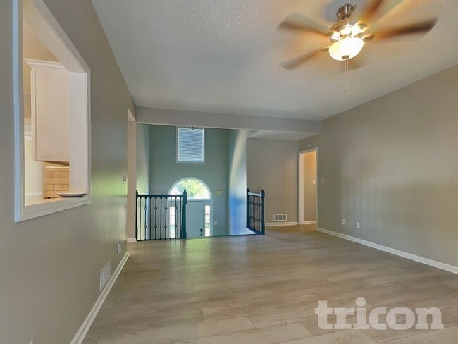 Photo - 222 Sawgrass Way