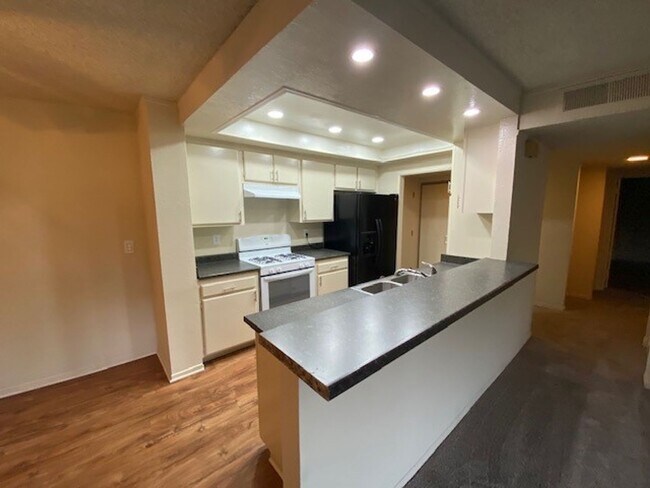 12635 Main St