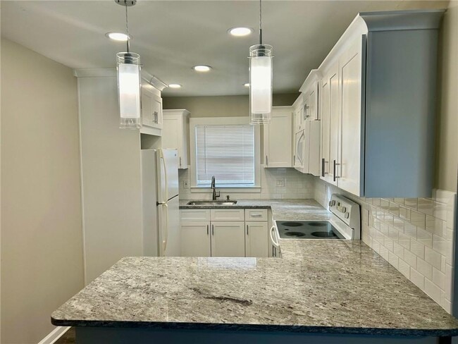 Photo - 2961 Stone Mountain St