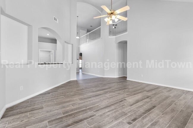 Photo - 343 Mesquite Hill Dr
