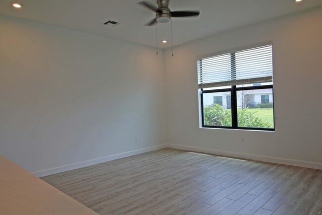 Photo - 14247 SW Solange St