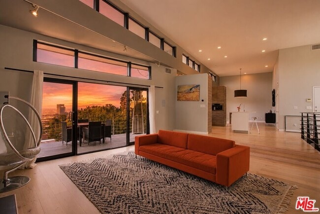 Building Photo - 3223 Tareco Dr