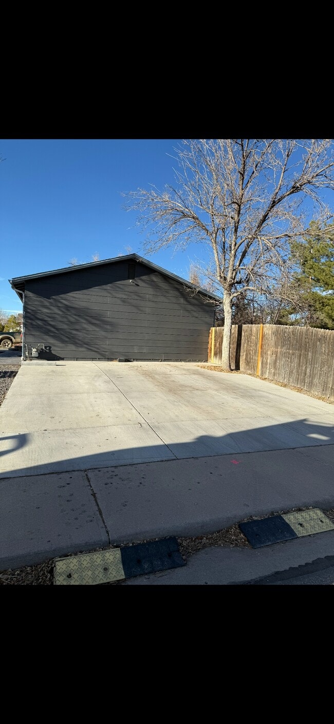 Photo - 11175 Dexter Dr