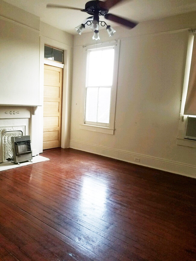 Photo - 7817 Birch St