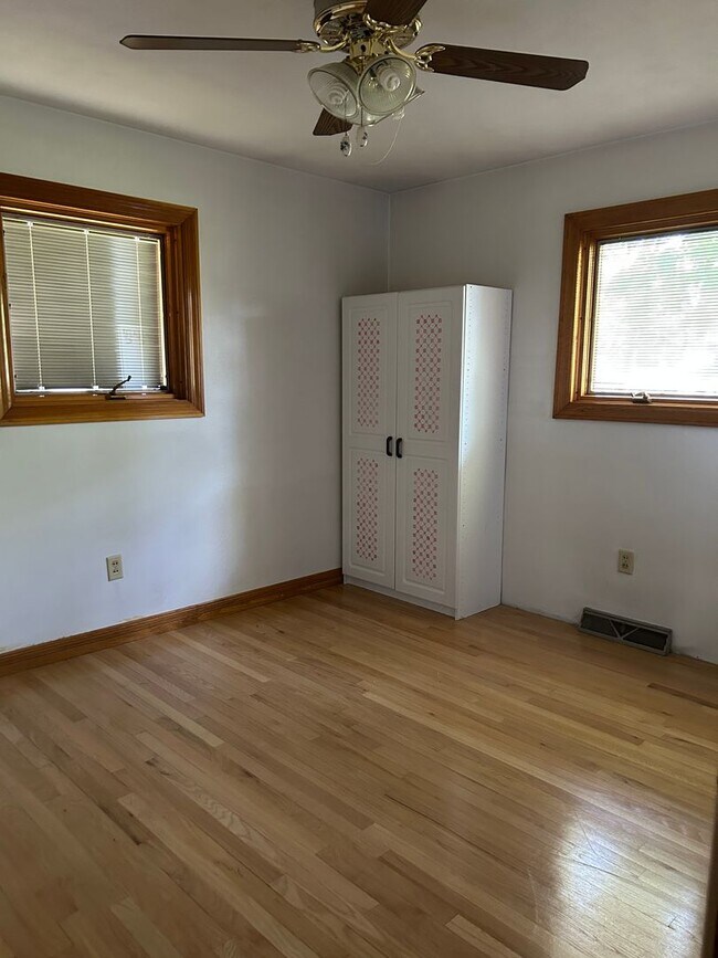 Photo - 604 W Van Buren St