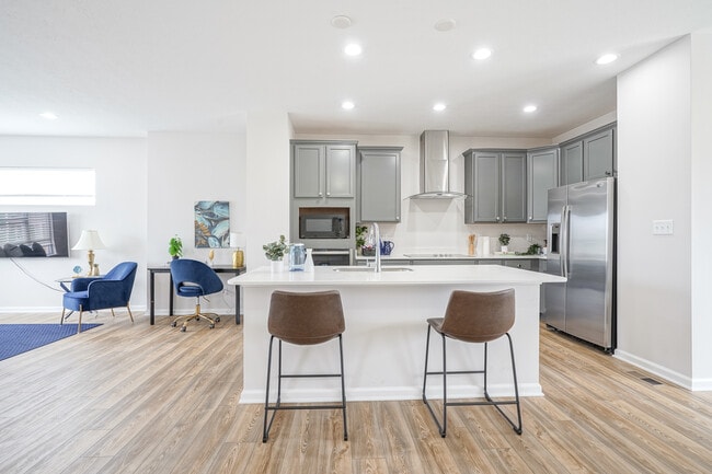 Photo - 2901 W New York St