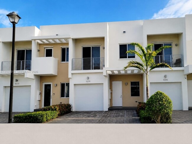 Building Photo - 10219 NW 72nd Ter
