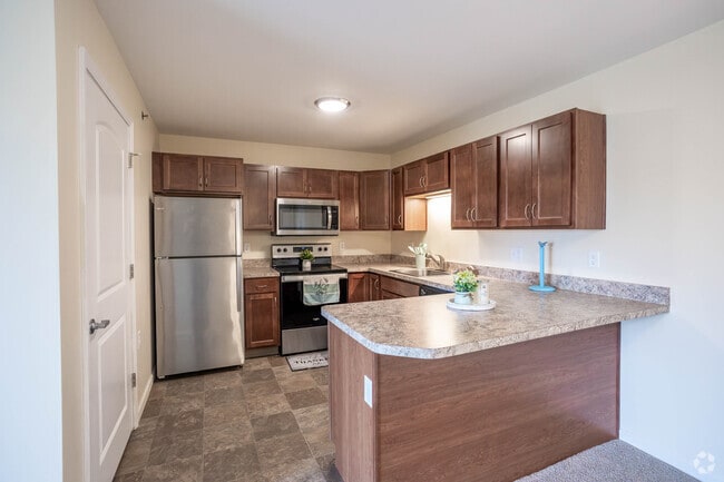 2BR, 1BA - 825 SF - Kitchen