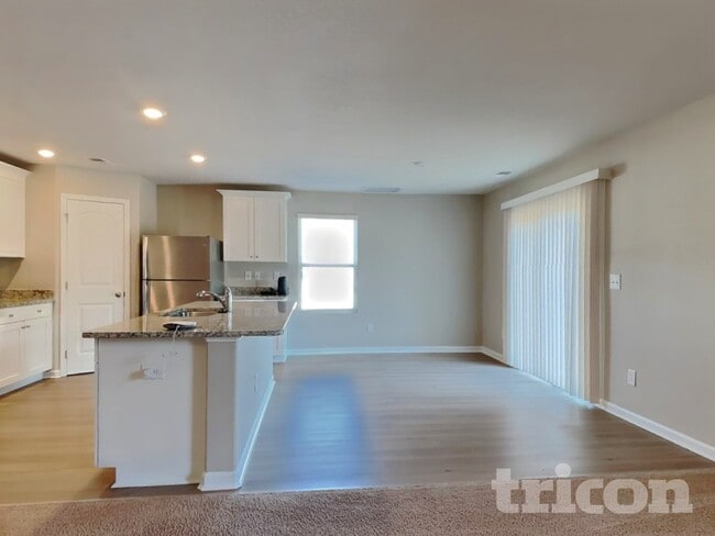 Photo - 14 Ivy Bank Dr