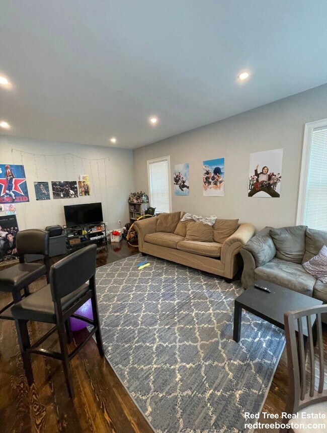 Photo - 91 Hillside St