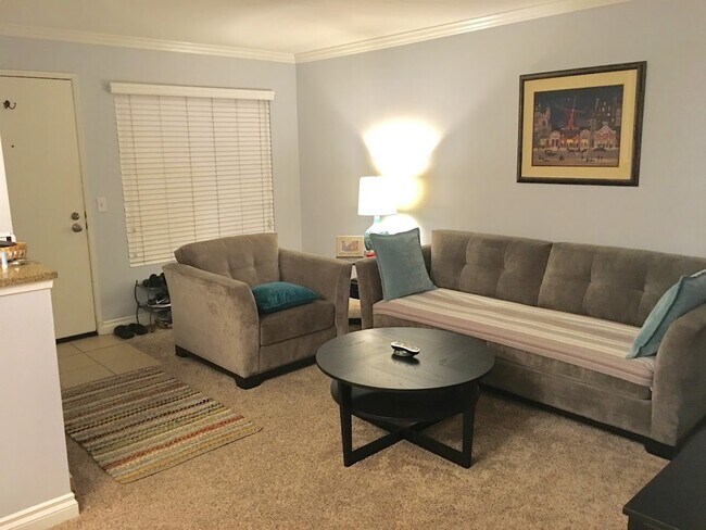 Building Photo - 1756 Essex St Unit 307 Rental