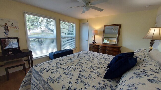 Photo - 311 Glenn St