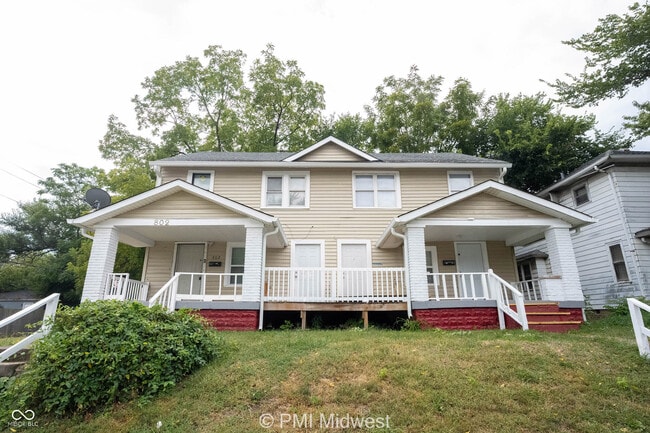 Photo - 804 Lasalle St Unidad A