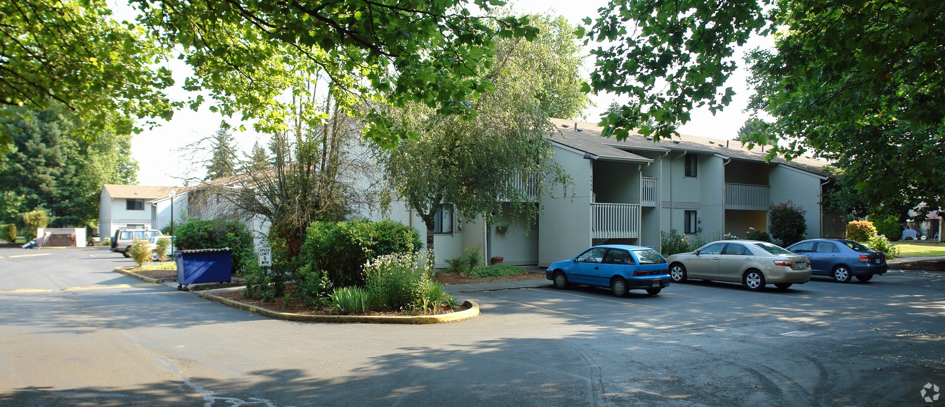 Photo - Salem Manor