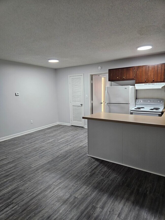 Photo - ! Bedroom 1 Bath Apartment for Rent Unidad Apt #62