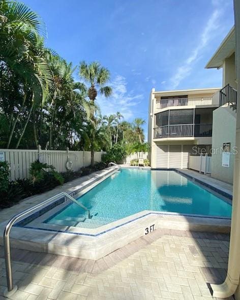 Building Photo - 5611 Gulf of Mexico Dr Unit 5