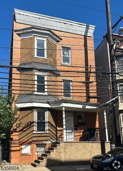 Building Photo - 35 Norfolk St Rental