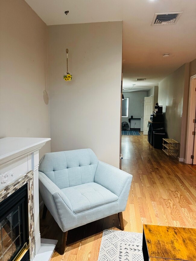 Espacio vital - 65 Asti Ave Unidad Asti Avenue