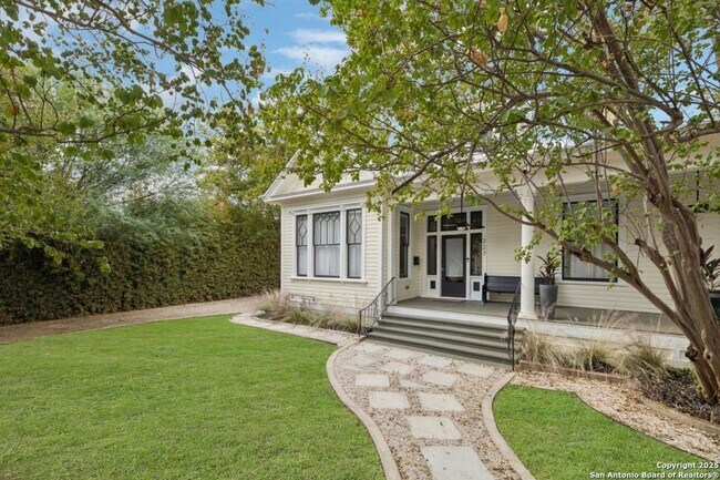 Photo - HISTORIC CHARM IN KING WILLIAM