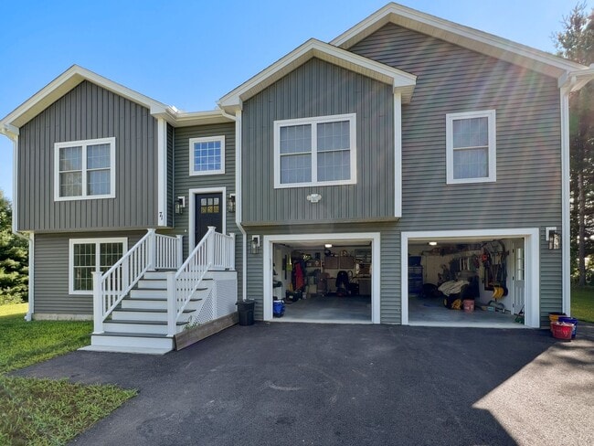 Photo - 71 Donovan Dr