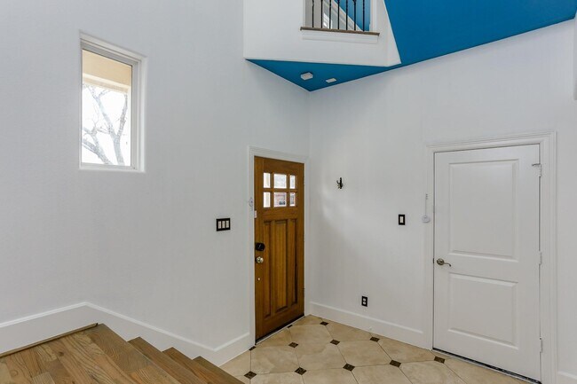 Photo - 306 Enid St Unidad A