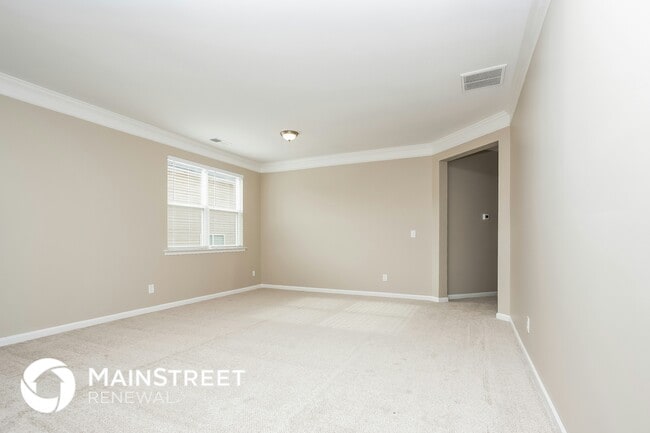 Photo - 475 Brookford Ct