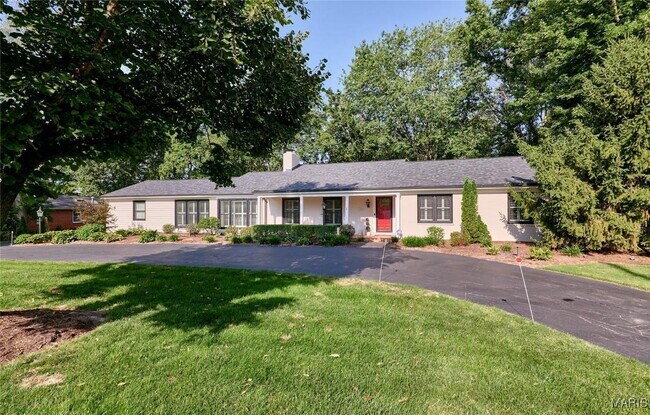 Photo - 1011 Warson Rd