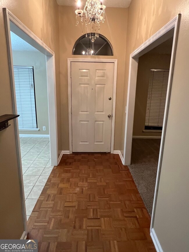 Photo - 152 Woodvalley Ct