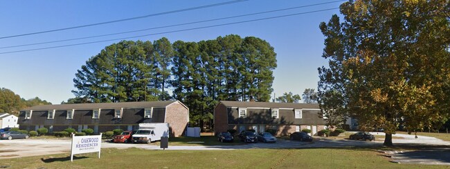 800 Oakwood St