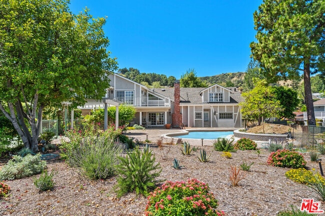 Building Photo - 21663 Ulmus Dr Rental