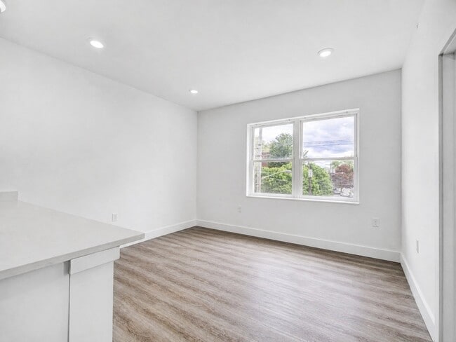 Photo - 1127 Stuyvesant Ave. Unidad 308