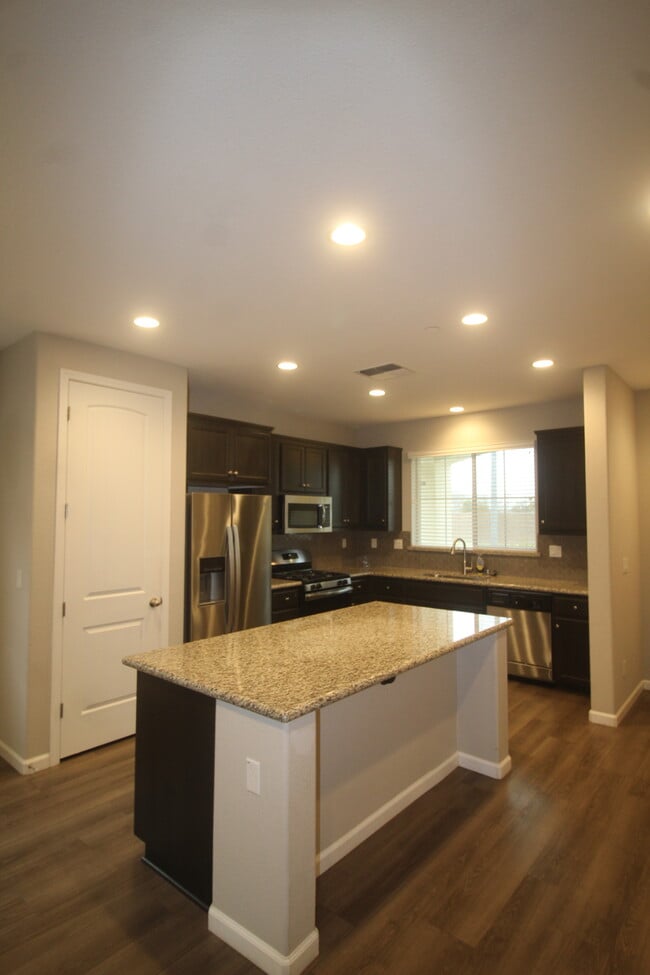 Photo - 3304 Sloat Run