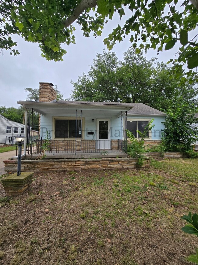 Photo - 826 S Fountain St House