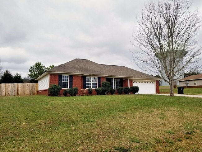 Building Photo - 323 Willow Oak Dr