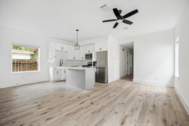 Photo - 4131 Mallow St