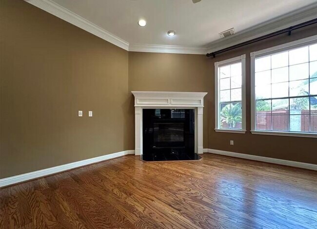 Photo - 17 Ambleside Crescent Dr