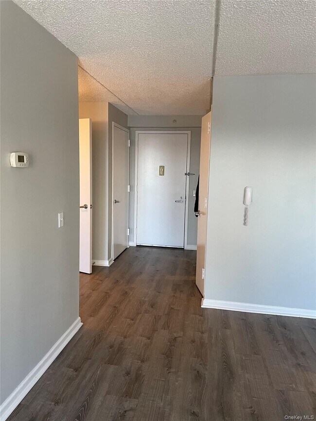 Photo - 79-14 Rockaway Beach Blvd Unit 4L