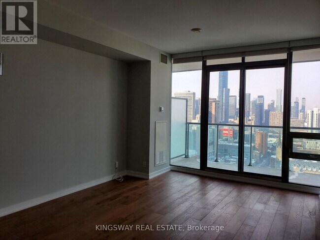 Photo - 33 Lombard St Unit 3403