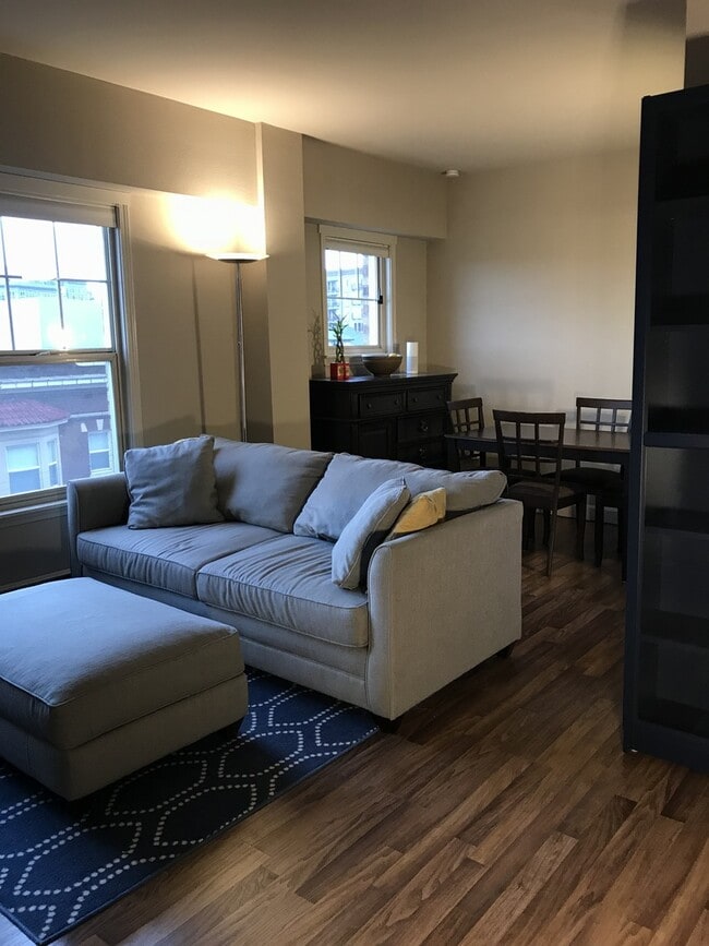 Photo - 505 E Denny Way