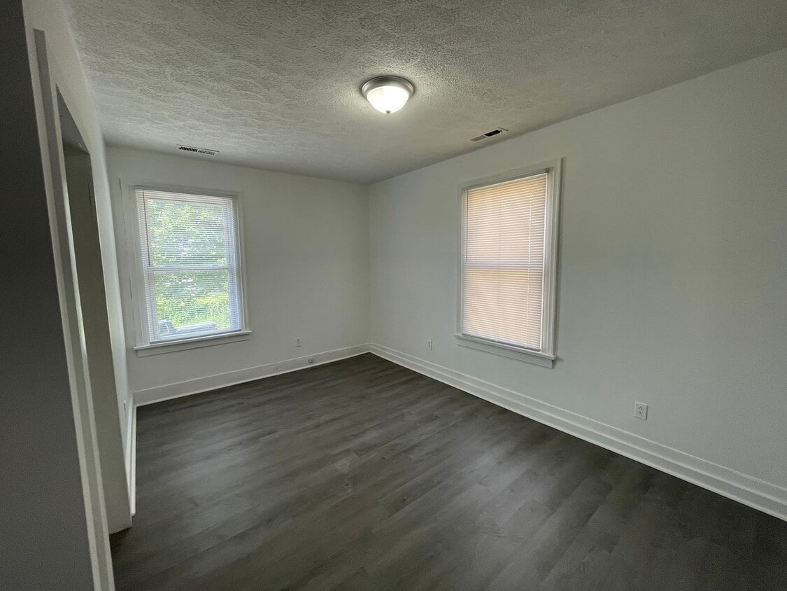 Renovated Home - Close to Downtown - Renovated Home - Close to Downtown