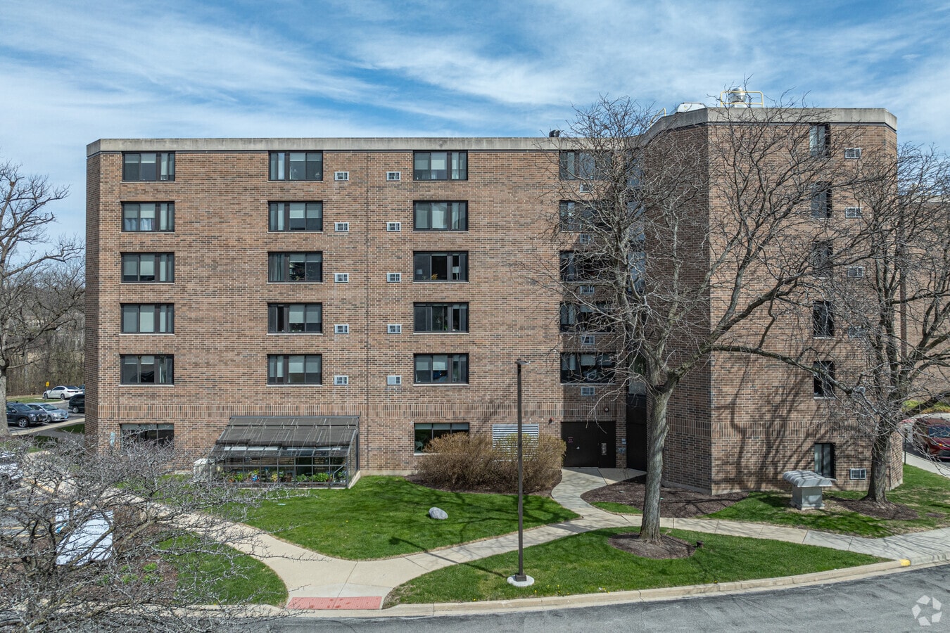 Alternate Image - Peace Memorial Manor