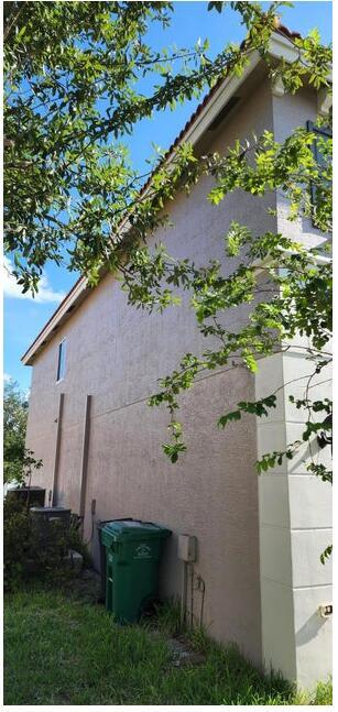 Photo - 1952 Providence Pl