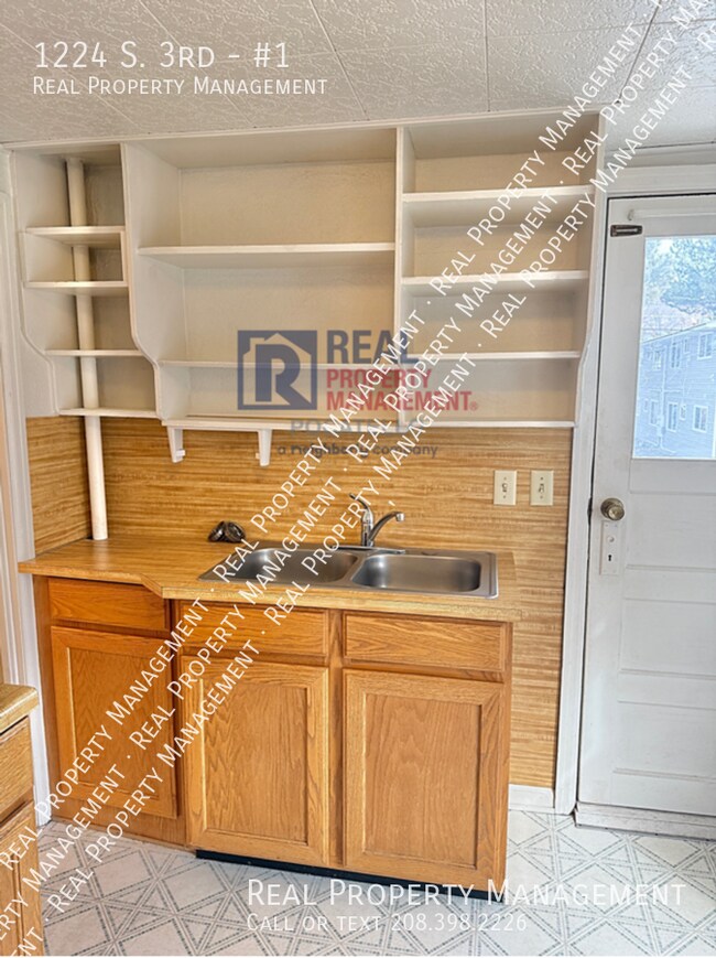 Photo - 1 bed 1 bath unit - Near ISU Unidad #1